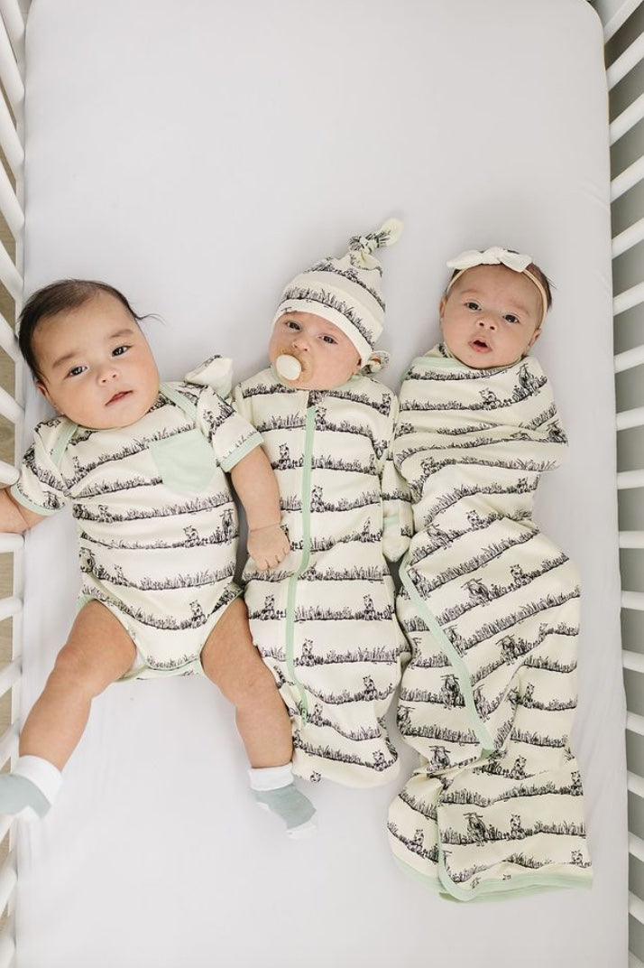 GOTS Certified Organic Cotton Short Sleeve Bodysuit - Billie & Kid